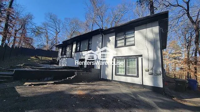 1916 Joseph E Boone Blvd NW #B — Photo 2