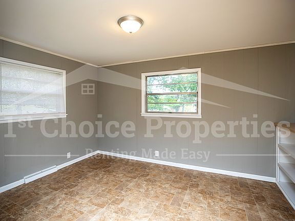 4th image of 729 Heflin Ave E