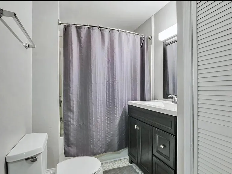 2608 Grant St — Photo 12
