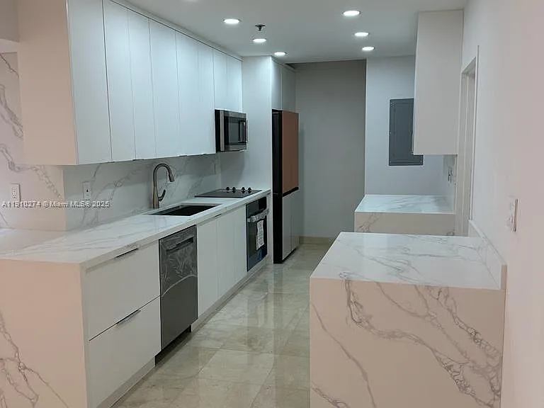 251 Crandon Blvd #430 — Photo 6