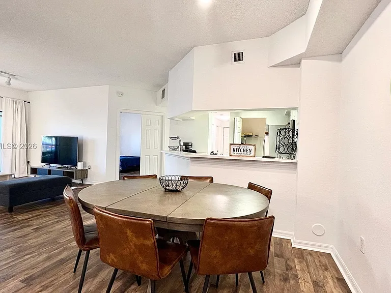 2727 Anzio Ct #106 — Photo 2