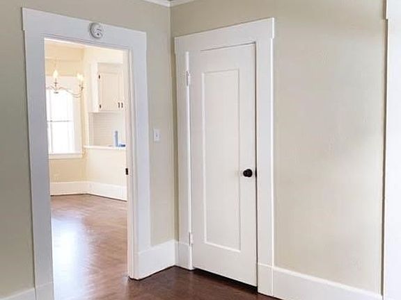 4th image of 941 Capitol St