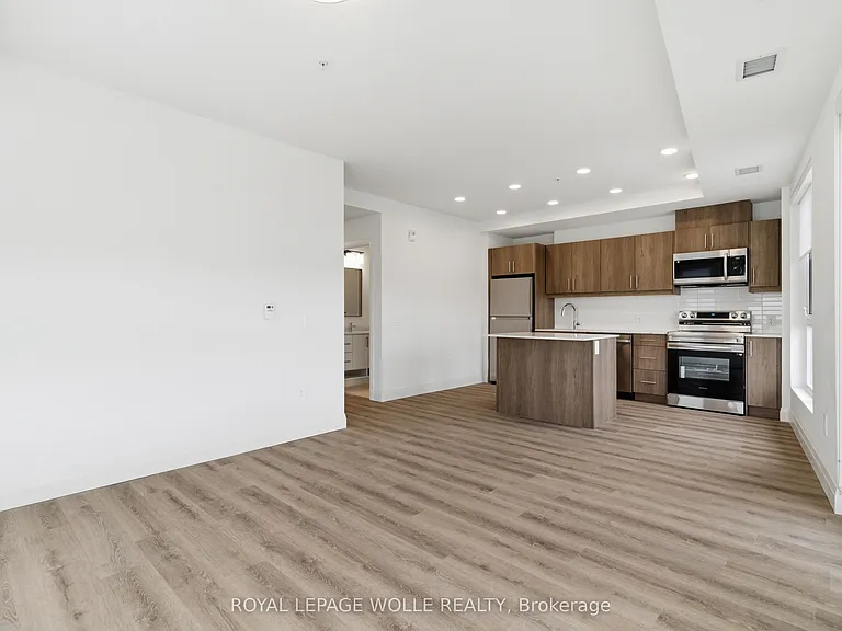 1333 Weber St E #603 — Photo 11