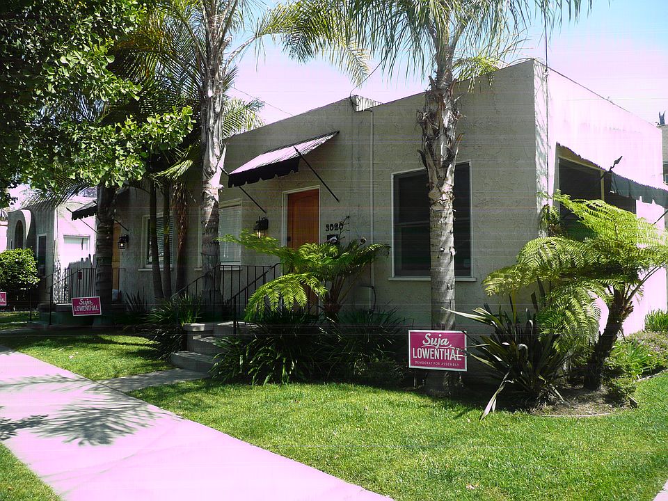 Private yard for each unit.