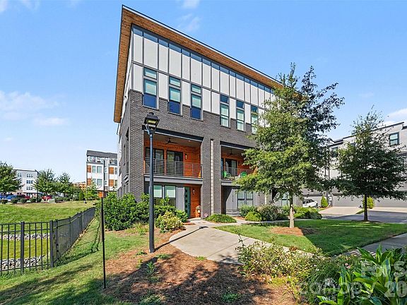 3rd image of 2531 Irwin Stream Rd