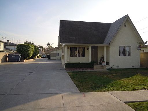2nd image of 8818 Ramona St