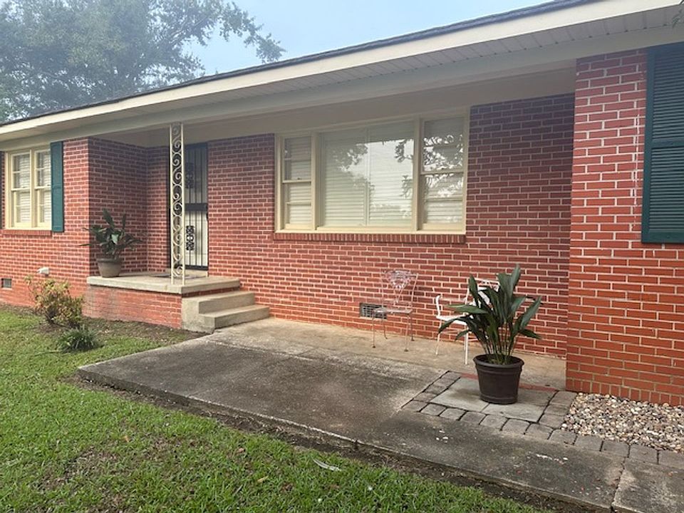 1st image of 65 Blackmon Dr