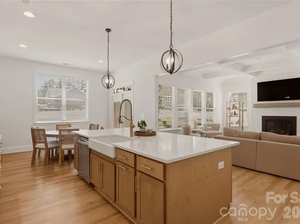 322 Shinnville Rd, Mooresville, NC 28115
