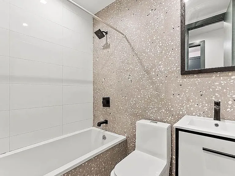 1115 Jefferson Ave #2A — Photo 10