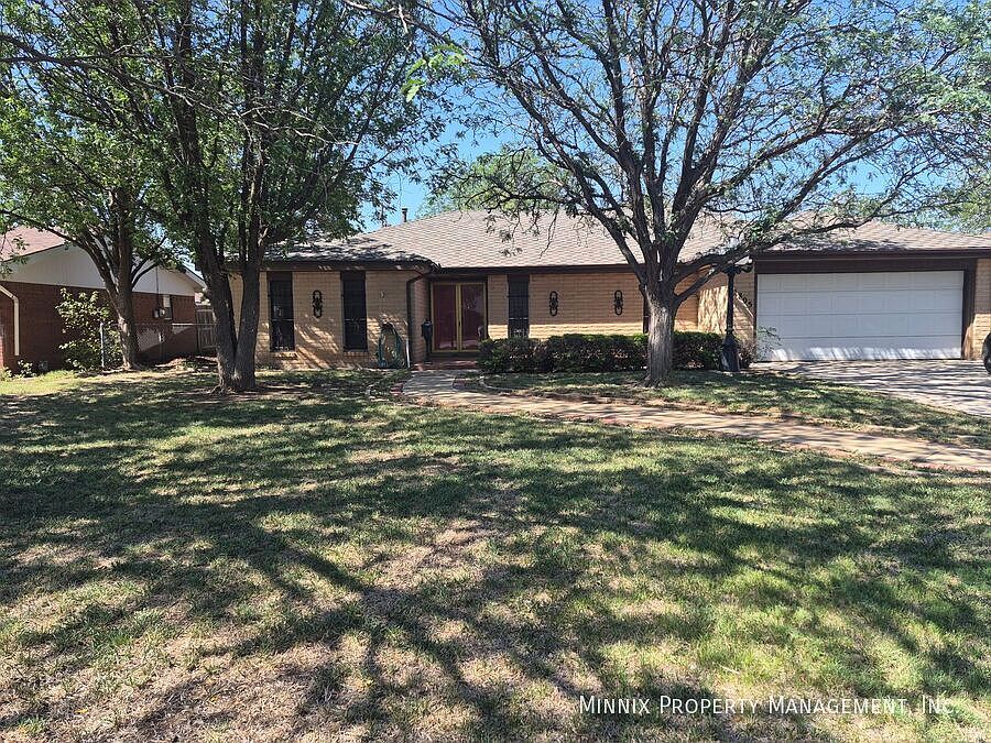 1st image of 2805 James Louis Dr