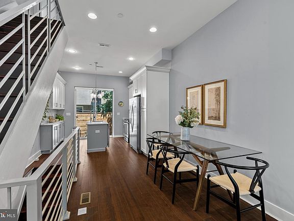 2nd image of 1841 Mountain St