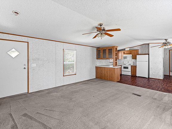5th image of 1321 Phoenix Ct