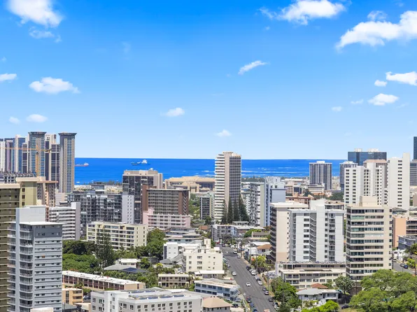 1717 Mott Smith Dr APT 2904, Honolulu, HI 96822