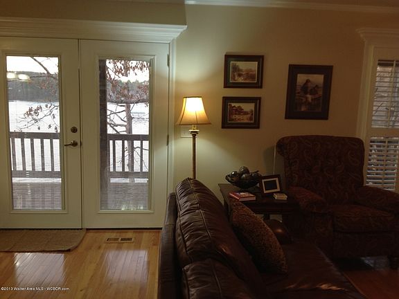5th image of 105 Lake Shore Dr