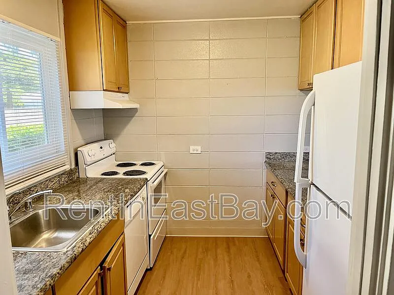 2 bed, 1.5 bath, 950 sqft, $2,300 — Photo 1