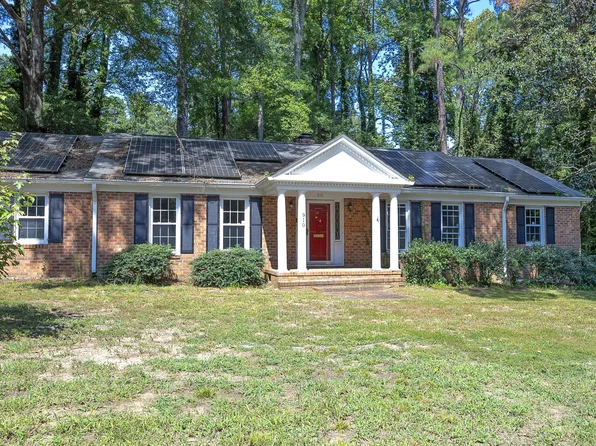 910 Parham St, Henderson, NC 27536