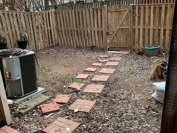 4th image of 14644 Croatan Dr