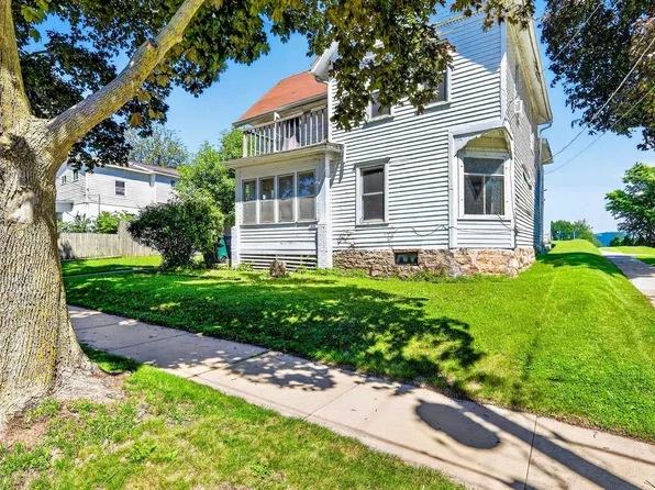 524 E Jefferson St, Stoughton, WI 53589