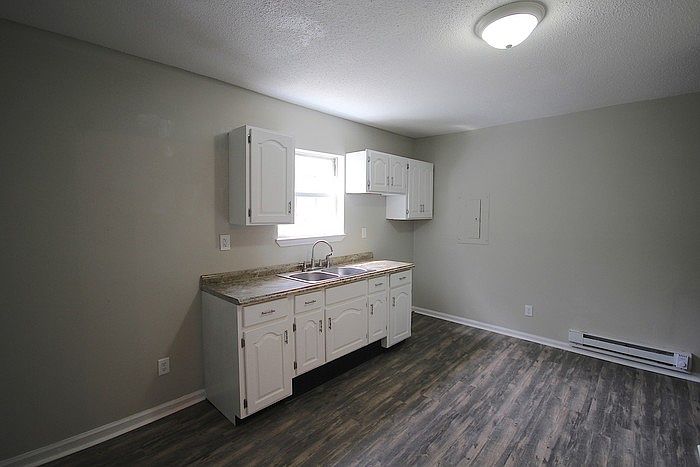 1st image of 6320 Walden Ave #B