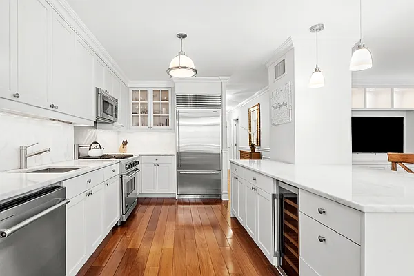 Kitchen, photo 2