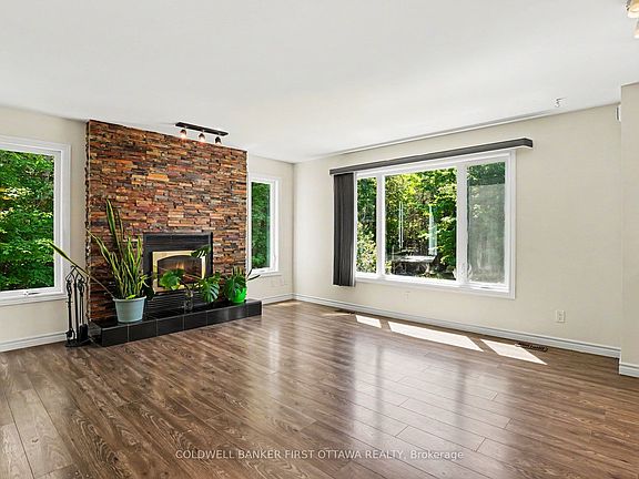 5th image of 710 Burchill Rd