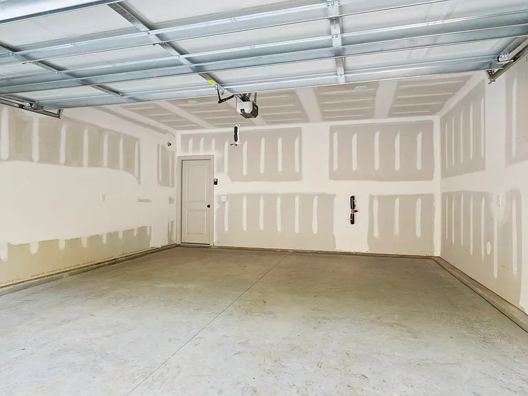 New Classically designed Duet style homes for Rent in Charlotte — Photo 21