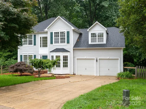 172 Foxtail Dr, Mooresville, NC 28117