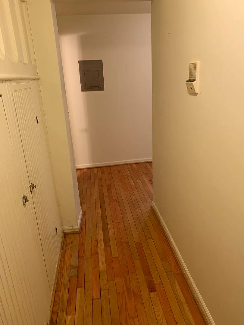 226 W Michigan Ave - Apt 2 — Photo 2