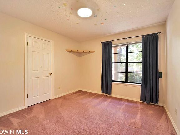 5th image of 22214 Hill N Dale Dr