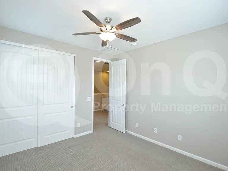 2477 W Market Pl #34 — Photo 14