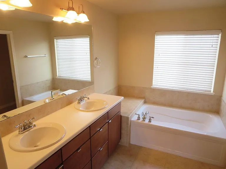 5079 Farris Creek Ct — Photo 25
