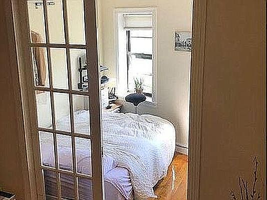 3rd image of 535 Hudson St APT 4G