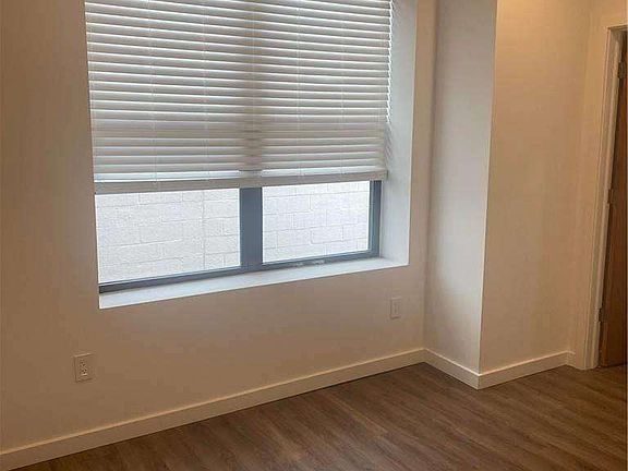 5th image of 135 Deer Park Ave Unit 2A