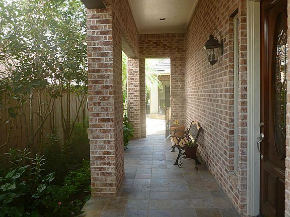 4th image of 713 Harborside Way