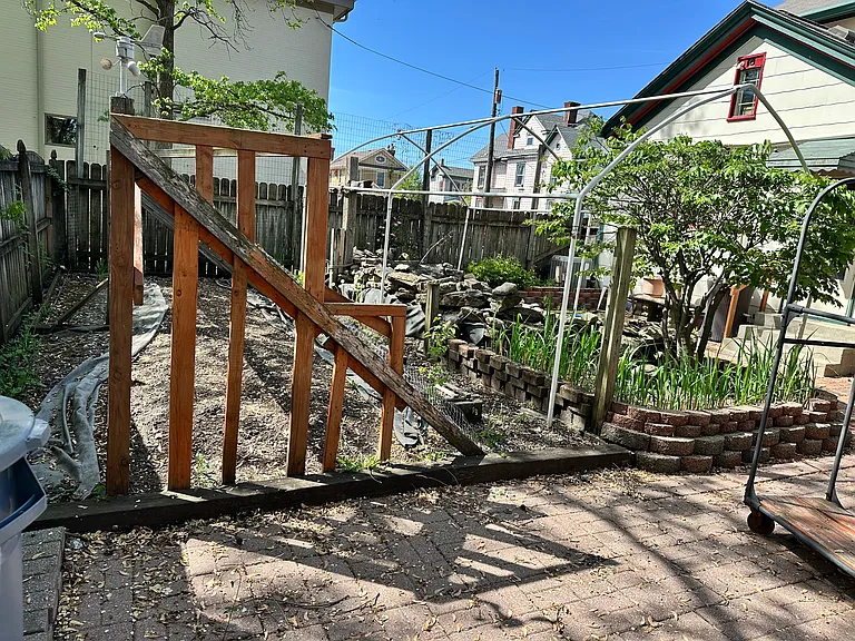 321 Linden St — Photo 6