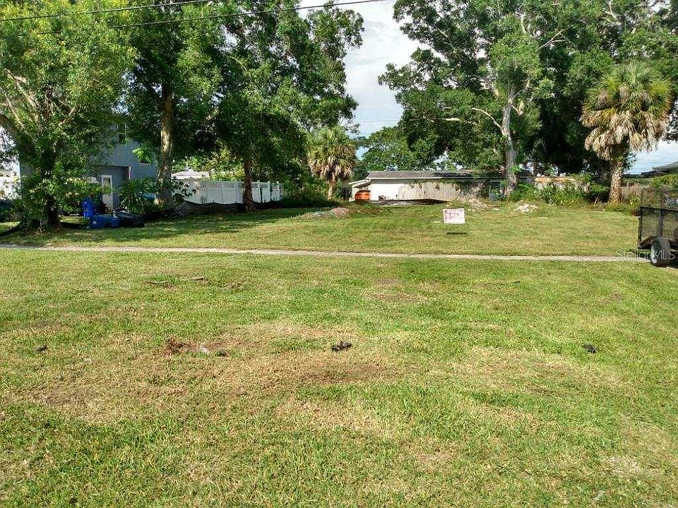 1st image of 319 Shore Dr E