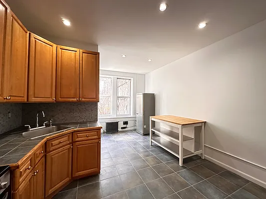 Rented by Brownstone Property Group | media 1