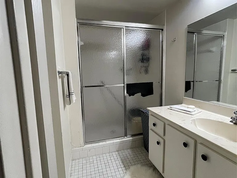 16141 Blatt Blvd — Photo 20