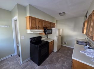 1611 Schreiber St, Cedar Falls, IA 50613
