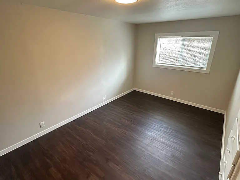 1740 Oxford St SE #9 — Photo 12