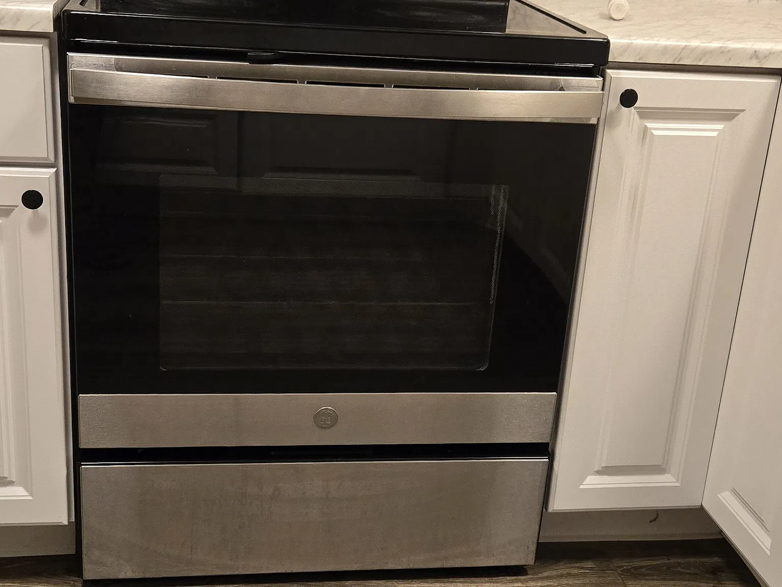 3 bed, $2,300 — Photo 3