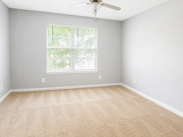 6752 Sunset Hills Blvd — Photo 4