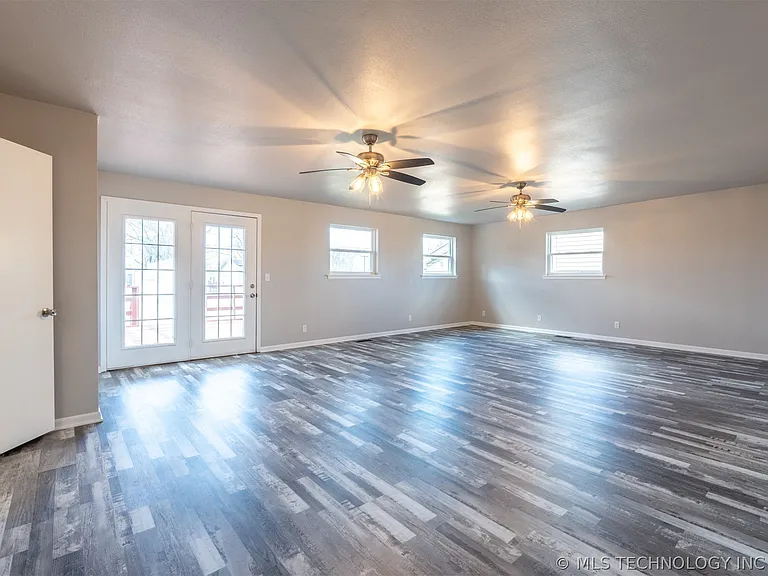 2150 S 80th East Ave — Photo 22