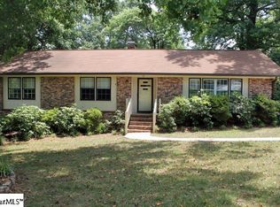 18 Starsdale Cir, Greenville, SC 29609