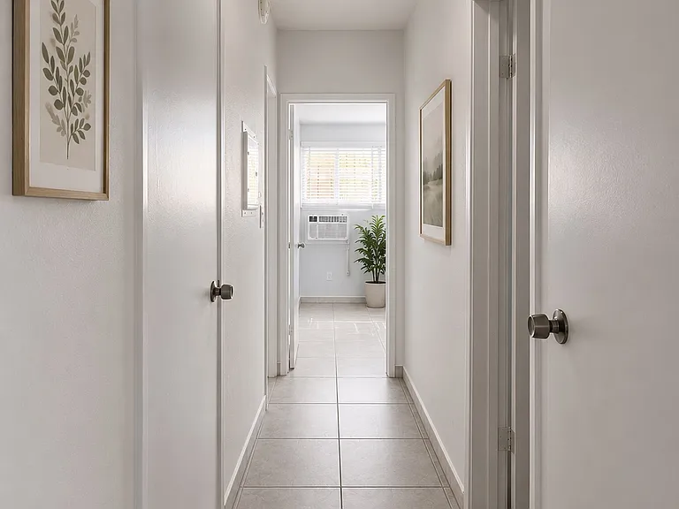 11808 Kittridge St #21 — Photo 7