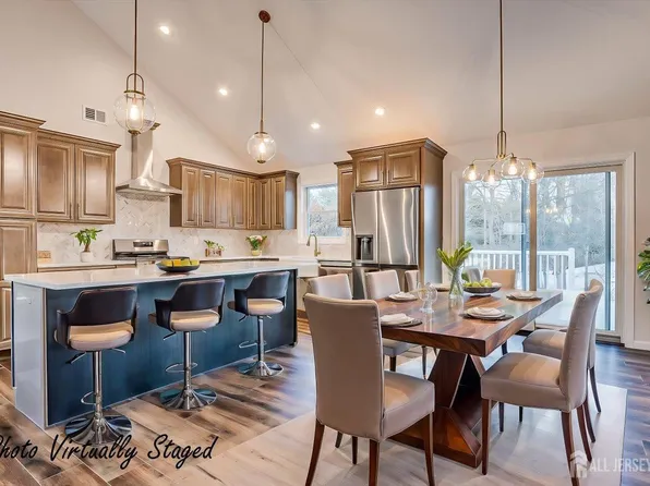 83 Sagamore Ave, Edison, NJ 08820