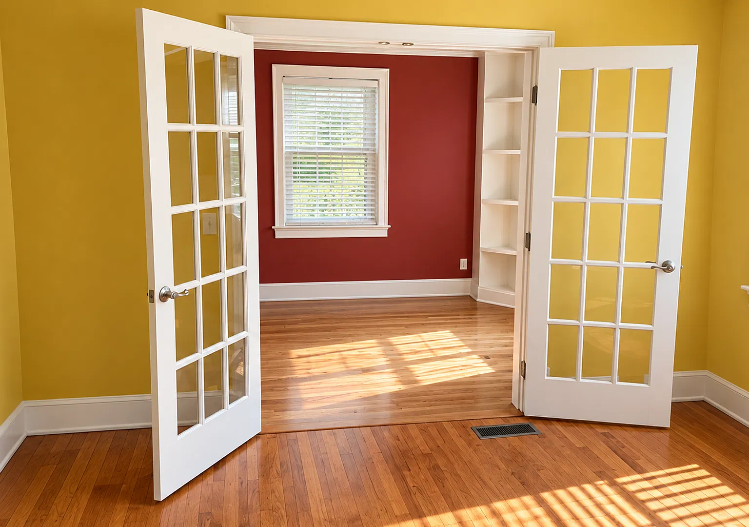 Charming Rosewood home available early July 2027 for the upcoming 2027-2028 school year! — Photo 4