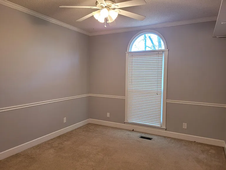 850 Torrey Pines Dr — Photo 33