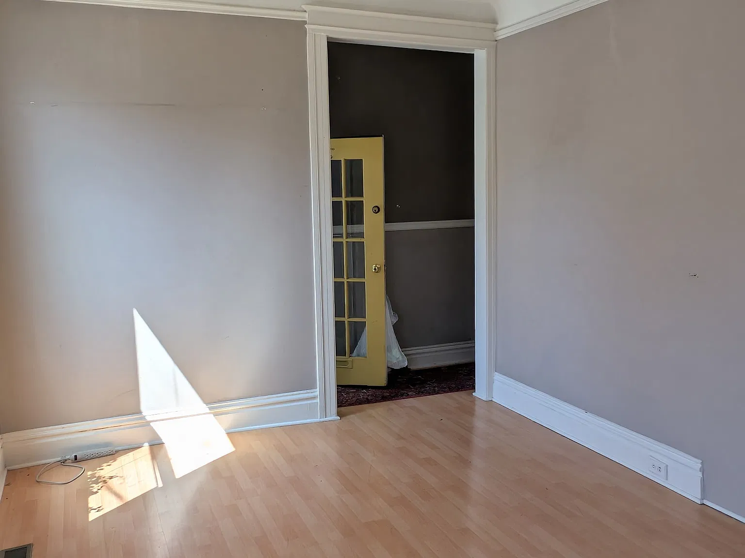 2 bed, 900 sqft, $5,780 — Photo 4