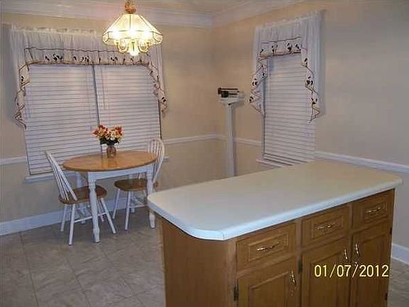 2nd image of 133 Pine Lakes Cir
